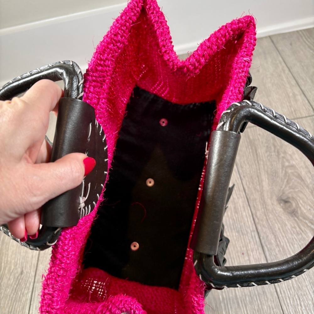Pink Woven Handbag with Black Floral Accents - Picture 6 of 7